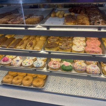 Earl's Donuts - Donuts Near Me - Chatsworth, California Earl's Donuts - Donuts Near Me - Chatsworth, California