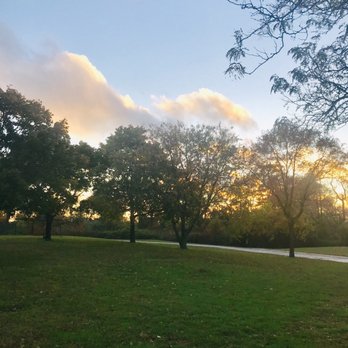 Cedar Creek Park - Fall sunsets - Hiking Near Me - Seaford, New York