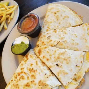 Island Fish - Chicken quesadilla - Seafood Near Me - Marathon, Florida