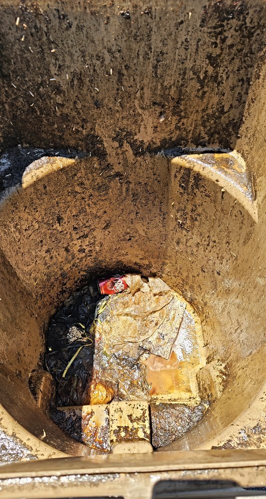 TRASH BIN PROS Updated September 2024 Bakersfield, California