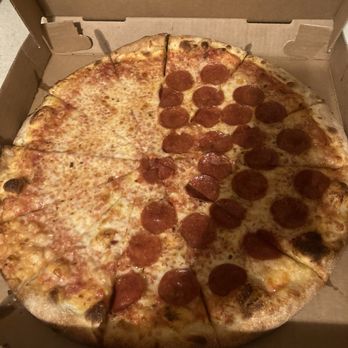 Casa Bianca Pizza Ansonia - Pizza Near Me - Ansonia, Connecticut Casa Bianca Pizza Ansonia - Pizza Near Me - Ansonia, Connecticut