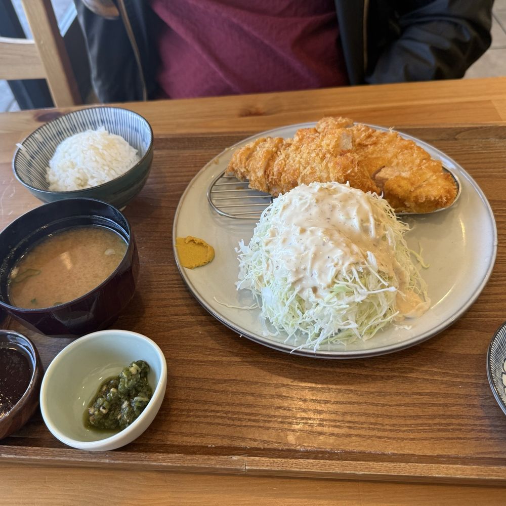 Lucky Pig - Korean Near Me - Whittier, California Lucky Pig - Korean Near Me - Whittier, California