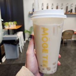 Rose milk tea with crystal bubbles
