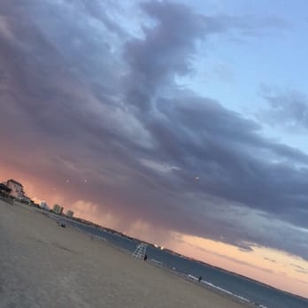 Revere Beach - Rain rain go away.. - Beaches Near Me