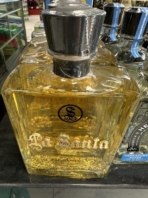 Harbor Market by null