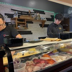 Hikaru Sushi - Sashimi counter