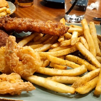 Phillips Seafood - Seafood Near Me - Baltimore, Maryland
