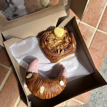 Diljan Bakery - Halwa sticky bun and saffron shah - Bakeries Near Me - Brooklyn, New York
