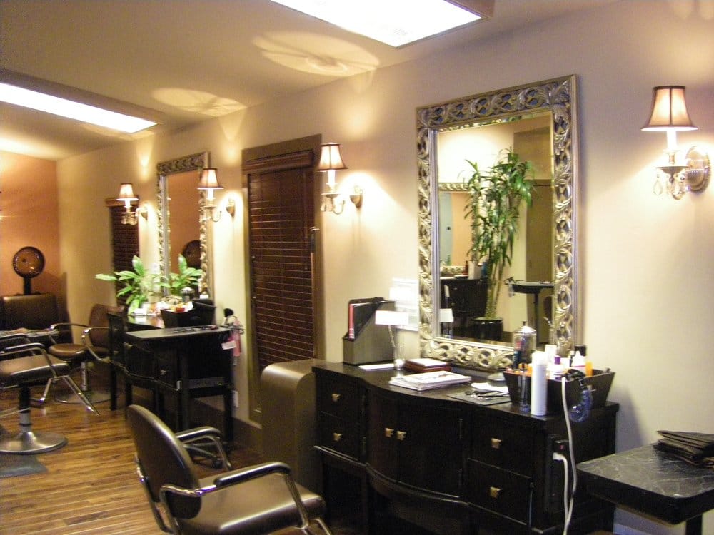 Rachael Bullard Logo