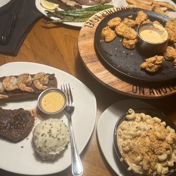 Outback Steakhouse - Homestyle Mashed Potatoes, Victoria's Filet Mignon, Mac 'A' Roo 'N Cheese - Steakhouses Near Me - Oxnard, California Outback Steakhouse - Homestyle Mashed Potatoes, Victoria's Filet Mignon, Mac 'A' Roo 'N Cheese - Steakhouses Near Me - Oxnard, California