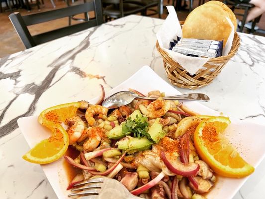 Unos Mariscos O Que by null