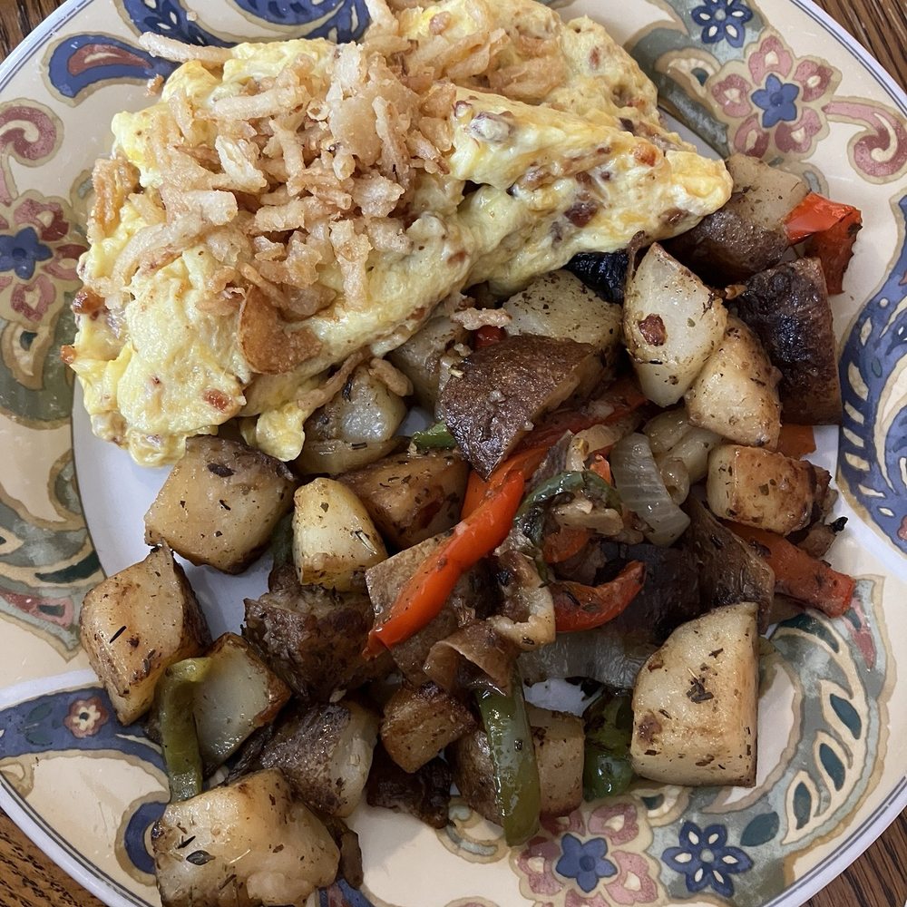 Comfort Cafe - Bacon cheddar scrambler - Breakfast & Brunch Near Me - Smithville, Texas