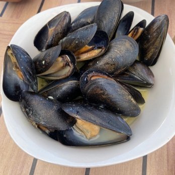 Hurricane Harry's Island Vibes - Mussels - Seafood Near Me - Freeport, New York