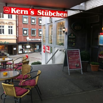 Kern's Stübchen - Dive Bars Near Me - Hamburg, HH