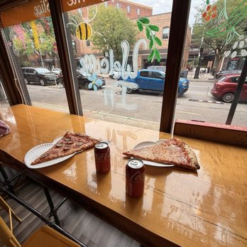 Benny DiCarta's - Stand, smash, & leave! - Pizza Near Me - Kalamazoo, Michigan