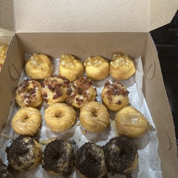 Too Mini Donuts - Apple, maple bacon, French toast, Oreo - Donuts Near Me - Lawrenceville, Georgia Too Mini Donuts - Apple, maple bacon, French toast, Oreo - Donuts Near Me - Lawrenceville, Georgia