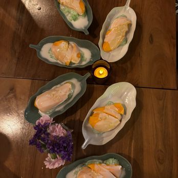 Tha Phraya - Mango sticky rice - Thai Near Me - New York, New York