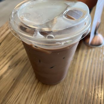 Ellie's - Iced Mocha - Breakfast & Brunch Near Me - Providence, Rhode Island