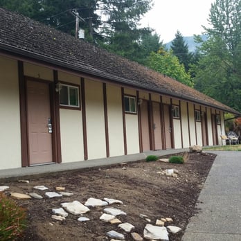 Packwood Lodge - The series of rooms that we stayed in. Separate from the main building. - Hotels Near Me - Packwood, Washington Packwood Lodge - The series of rooms that we stayed in. Separate from the main building. - Hotels Near Me - Packwood, Washington