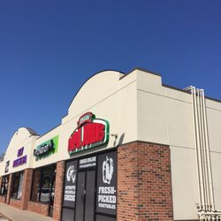 Papa Johns Pizza - Entrance