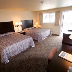 Gateway Inn - New double queen rooms built June 2016.