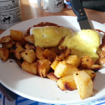 The Lighthouse Restaurant - Breakfast & Brunch Near Me - Johnston, Rhode Island The Lighthouse Restaurant - Breakfast & Brunch Near Me - Johnston, Rhode Island