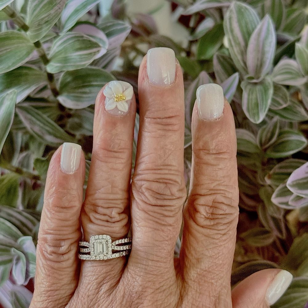 High Quality Nails & Spa - Love it!! - Nail Salons Near Me - Vernon Hills, Illinois High Quality Nails & Spa - Love it!! - Nail Salons Near Me - Vernon Hills, Illinois