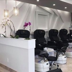The Nail Bar