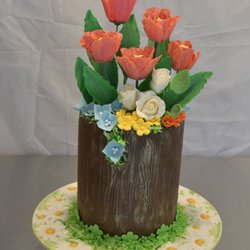 Cake Styles - Spring cake with tulips & roses