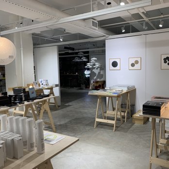 Usagi NY - Bookstores Near Me - Dumbo, New York Usagi NY - Bookstores Near Me - Dumbo, New York