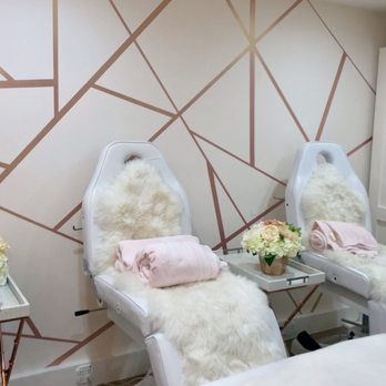 Beautyful Lashes - The decor is so chic! - Permanent Makeup Near Me - Lake Forest, California