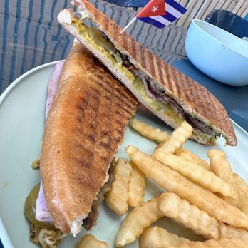 Cubanitas Kitchen - Cuban Near Me - Glendale, Arizona