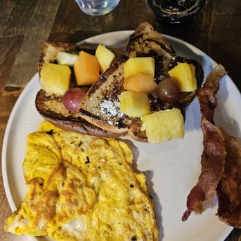 Main & Monroe - Breakfast & Brunch Near Me - Lexington, Tennessee