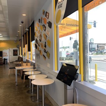 Egg N Bird - Looked like you could order from that tablet? I didn't though - Sandwiches Near Me - Maywood, California
