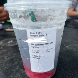 Starbucks - Summer berry lemonade refresher