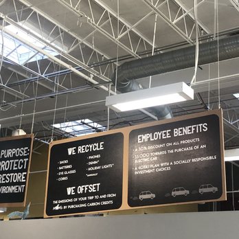 MOM's Organic Market - Grocery Near Me - Baltimore, Maryland