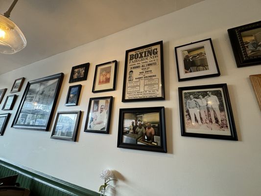 Gatto's Pizza by null