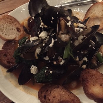 Traif - Icy blue mussels - New American Near Me - Brooklyn, New York