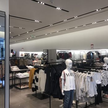 Zara - 2nd floor, women's side - Women's Clothing Near Me - Honolulu, Hawaii Zara - 2nd floor, women's side - Women's Clothing Near Me - Honolulu, Hawaii