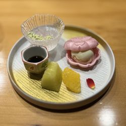 Okeya Kyujiro - Lychee jelly w/ brown sugar syrup, ginger icecream monaka, crown melon + japanese orange