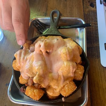 Sid's Garage - Crispy tots with pork belly and beer cheese - Beer Bar Near Me - Boise, Idaho Sid's Garage - Crispy tots with pork belly and beer cheese - Beer Bar Near Me - Boise, Idaho
