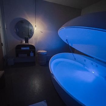 Pause Newport Beach - Float pod - IV Hydration Near Me - Newport Beach, California