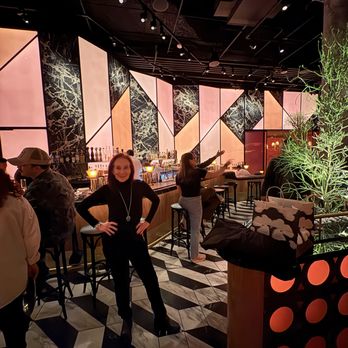 Limusina - Beautiful bar area - Mexican Near Me - New York, New York