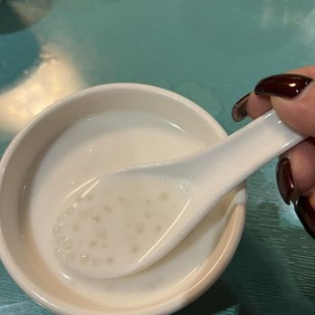Kirin Restaurant - Tapioca yumminess for dessert - Seafood Near Me - Honolulu, Hawaii Kirin Restaurant - Tapioca yumminess for dessert - Seafood Near Me - Honolulu, Hawaii
