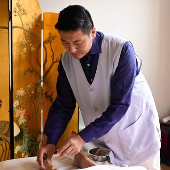 Bae Acupuncture - Williamsburg - Moxibustion is a traditional method for stimulating vital points on the body. - Acupuncture Near Me - Brooklyn, New York
