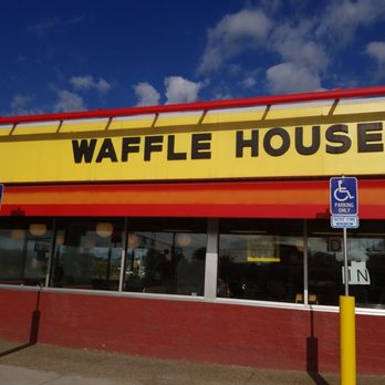 Waffle House - the front of the restaurant - Breakfast & Brunch Near Me - Toledo, Ohio