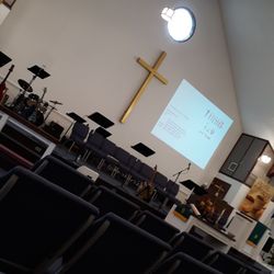 Regester Chapel United Methodist Church - Getting ready for Contemporary Service