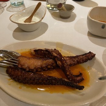Filandón - Pulpo - cooked perfectly - it's easy to mess this one up, but not this time. - Spanish Near Me - Madrid, M