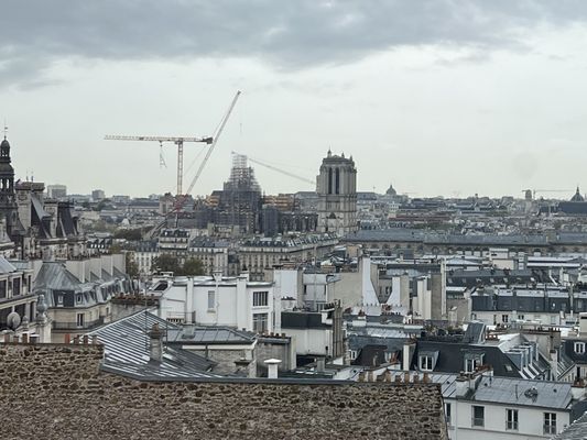 Le Georges by null