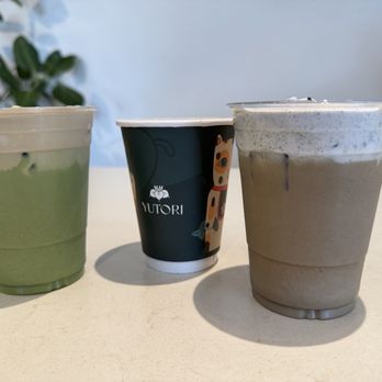 Yutori - Matcha latte with earl grey top, kuro latte, hojicha goma latte - Japanese Near Me - Palo Alto, California Yutori - Matcha latte with earl grey top, kuro latte, hojicha goma latte - Japanese Near Me - Palo Alto, California